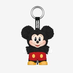 Mickey and Friends Mickey Mouse keychain pendant